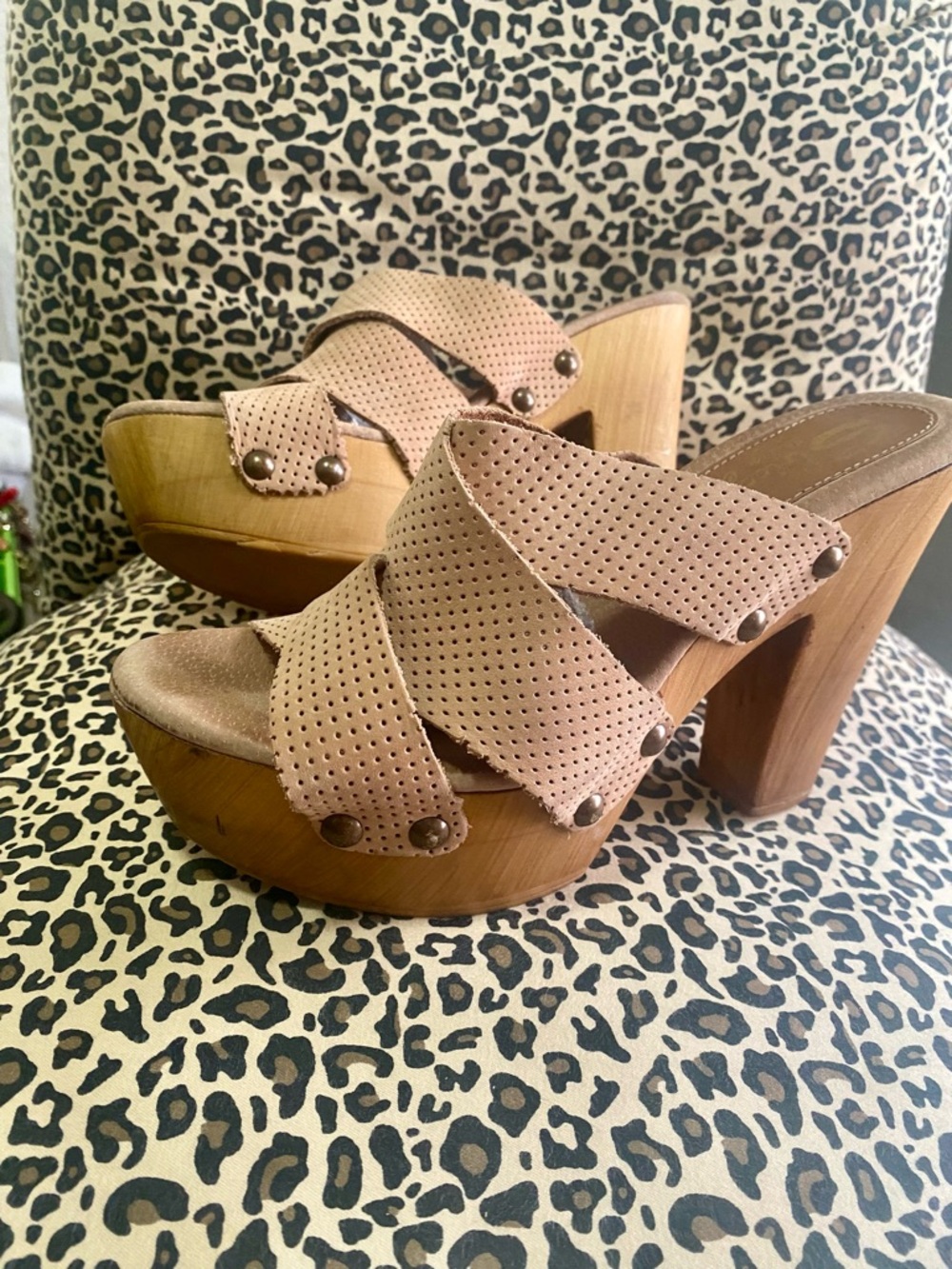 Sbicca Adina Studded Wooden Platform Heeled Sandals